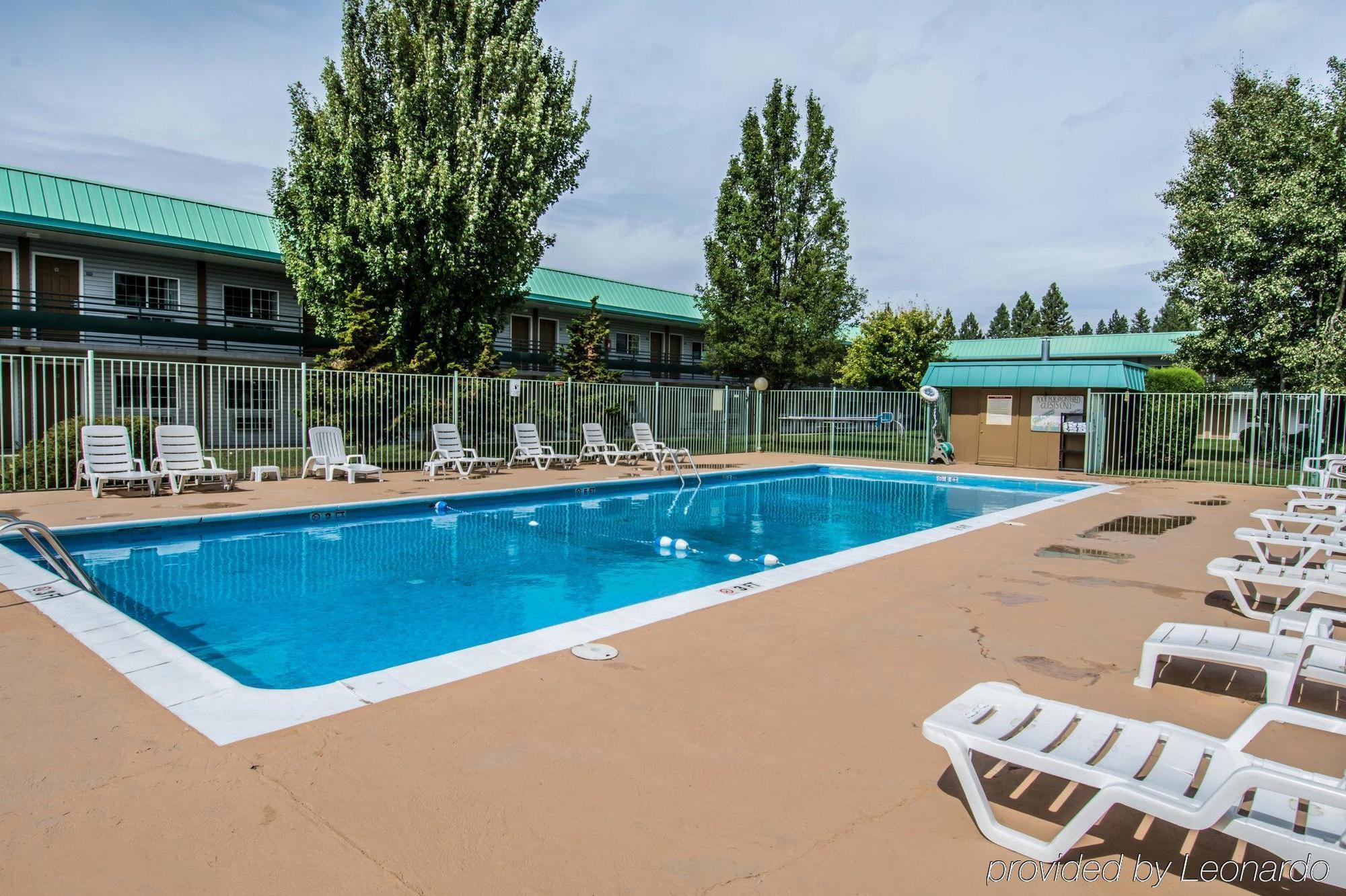 Econo Lodge & Suites Spokane Bagian luar foto