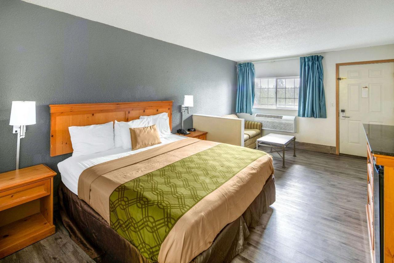 Econo Lodge & Suites Spokane Bagian luar foto
