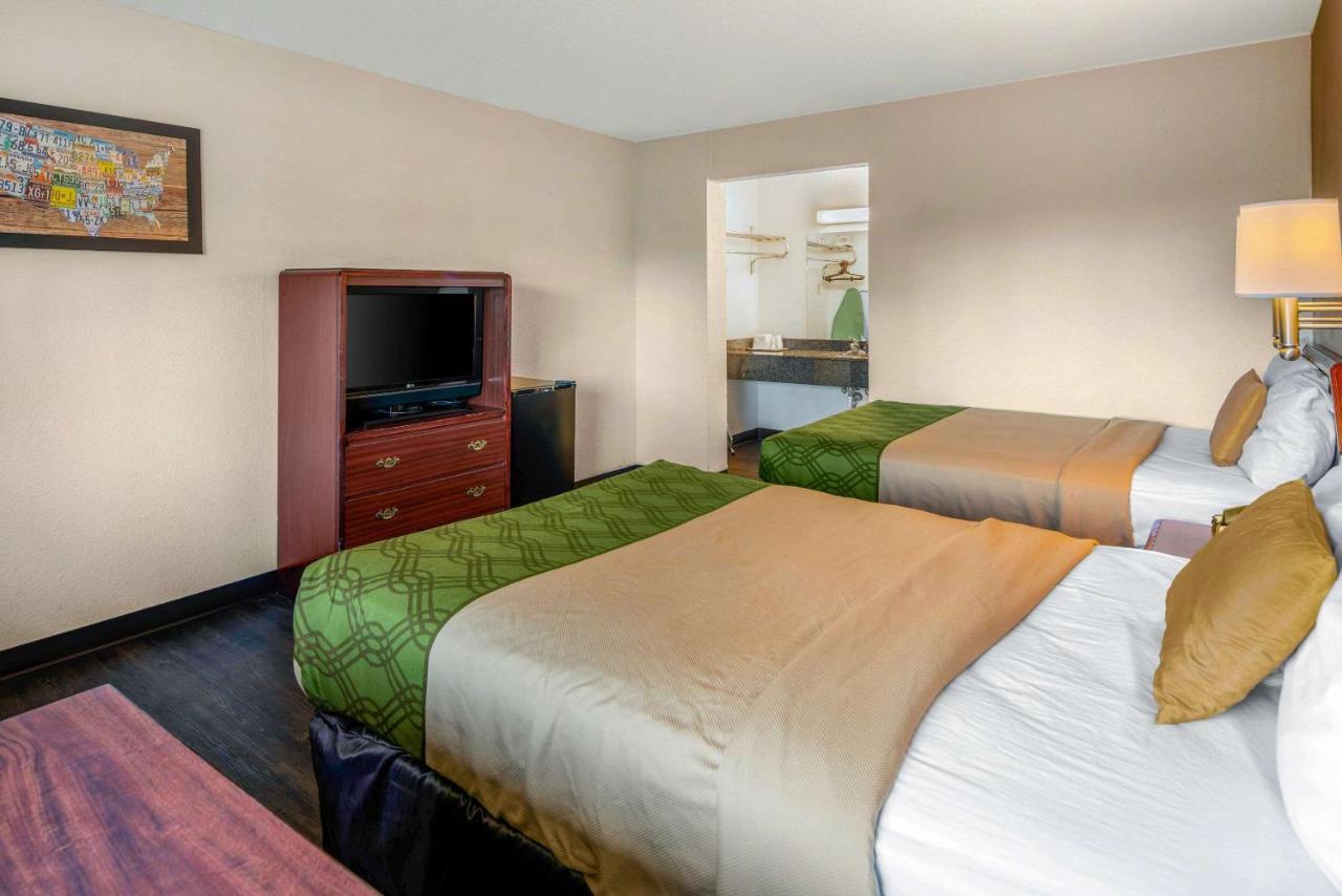 Econo Lodge & Suites Spokane Bagian luar foto