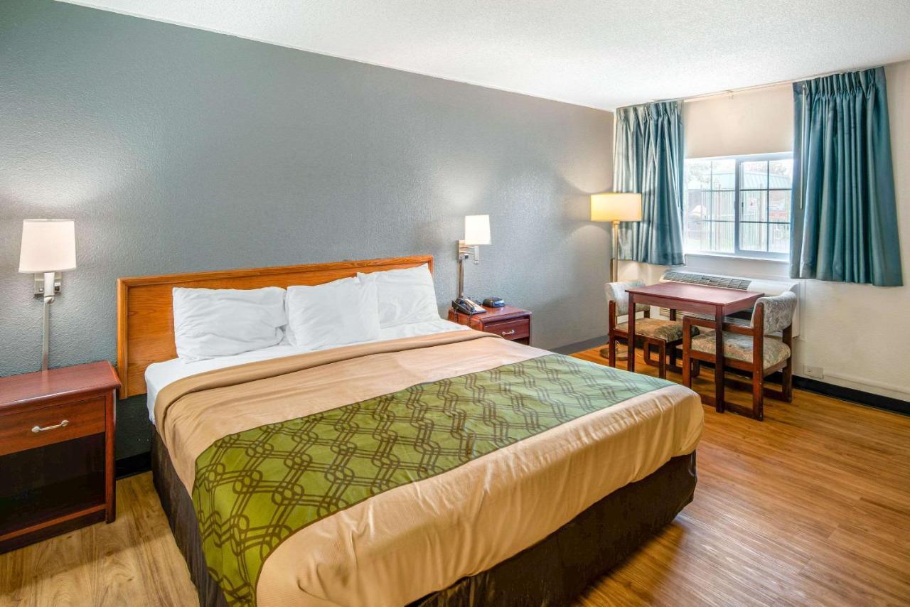 Econo Lodge & Suites Spokane Bagian luar foto