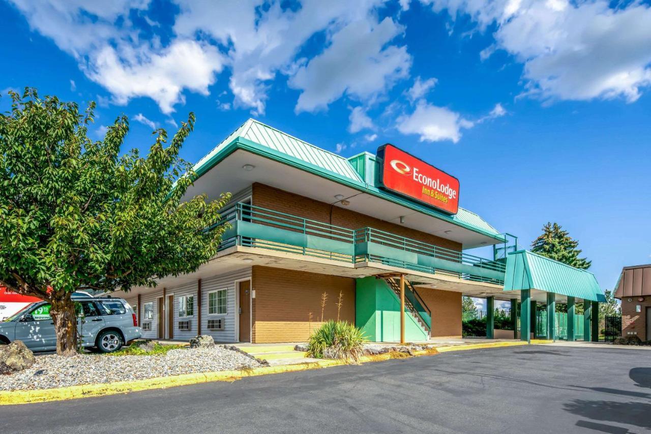Econo Lodge & Suites Spokane Bagian luar foto