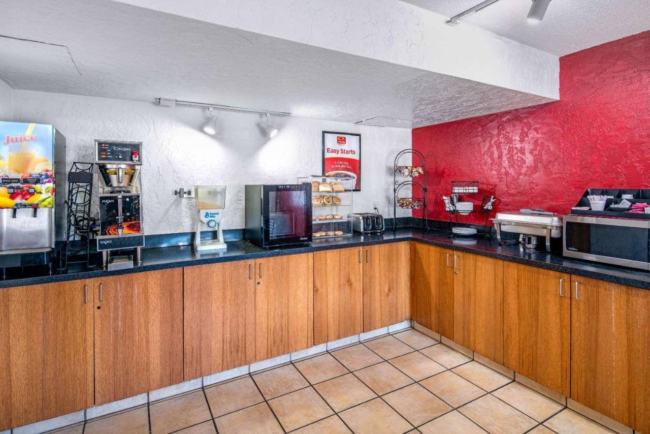 Econo Lodge & Suites Spokane Bagian luar foto